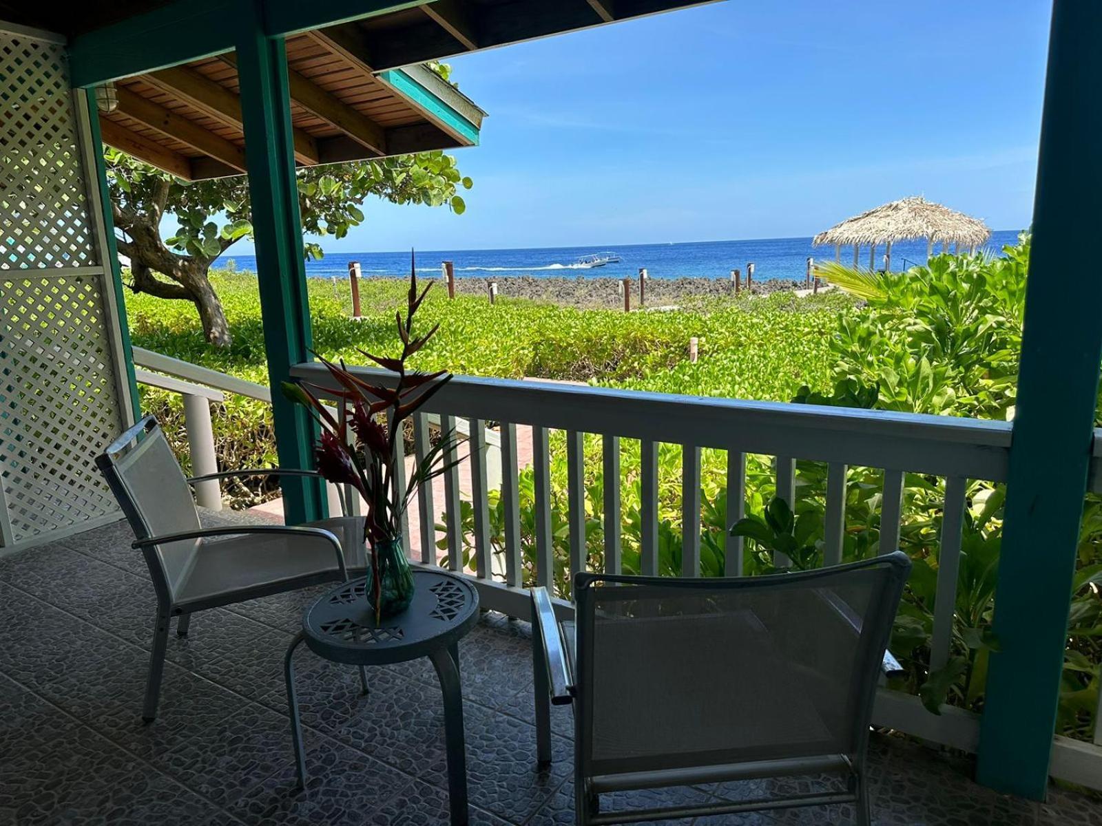 Seagrape Plantation Resort & Dive Center West End Buitenkant foto