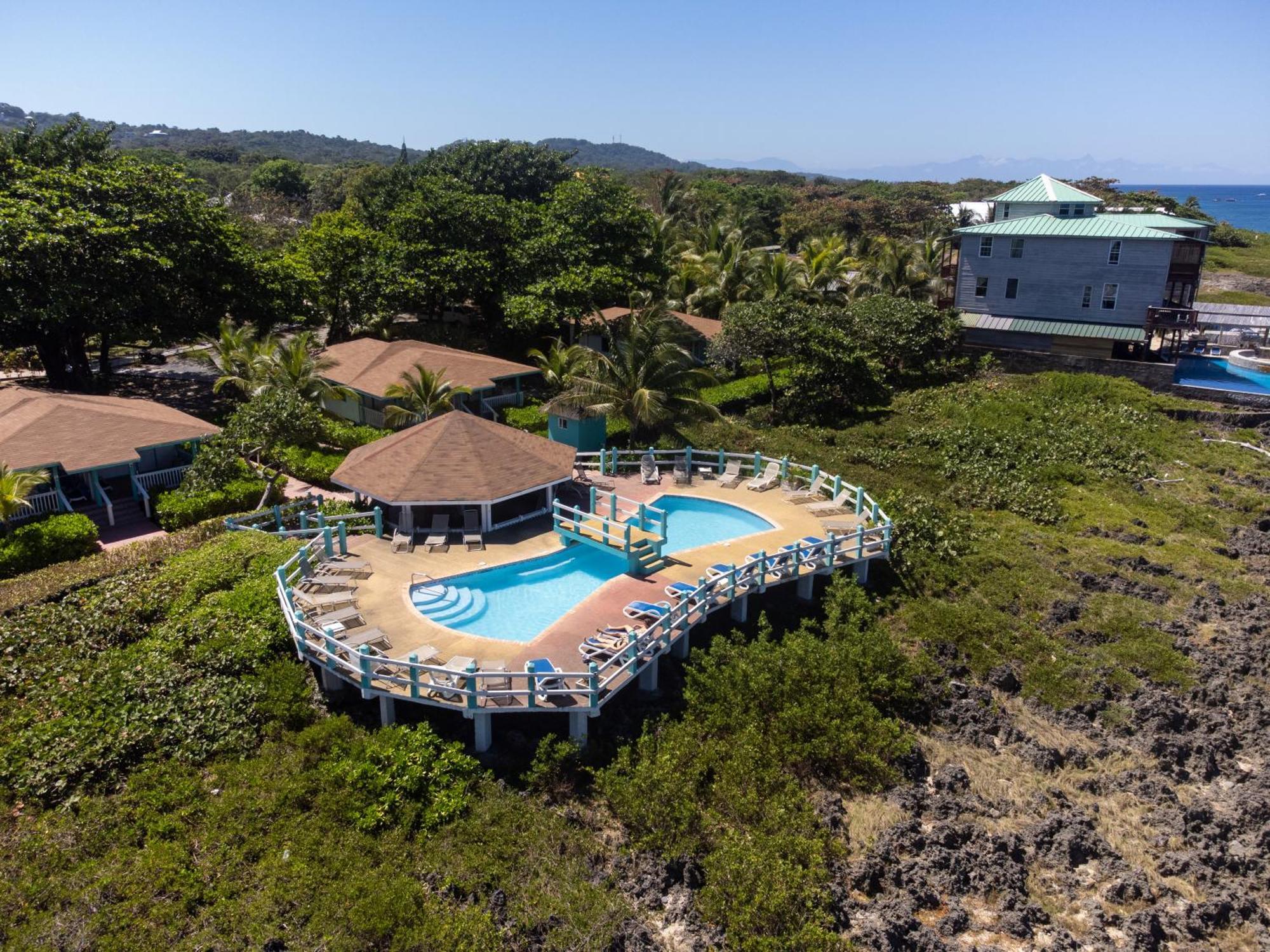 Seagrape Plantation Resort & Dive Center West End Buitenkant foto